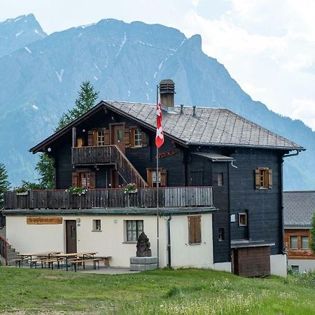 Gruppenhaus Im Walliser Alpstyle Rosswald エクステリア 写真