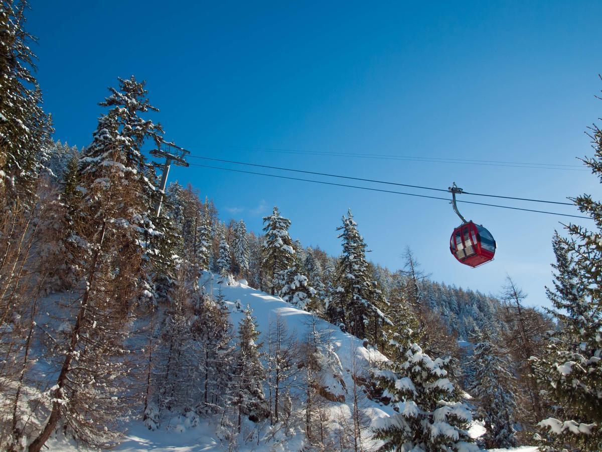 Gruppenhaus Im Walliser Alpstyle Rosswald エクステリア 写真