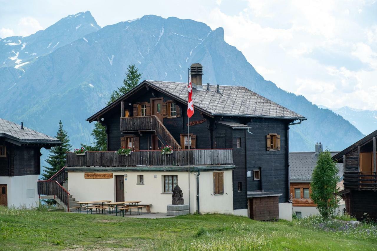 Gruppenhaus Im Walliser Alpstyle Rosswald エクステリア 写真